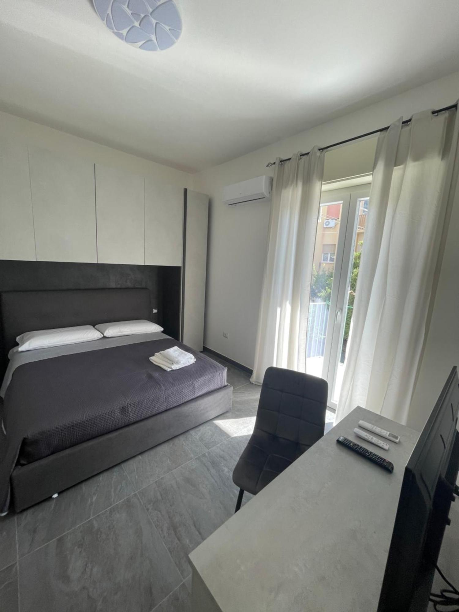 Leos Rooms กัลตานิสเซตตา ภายนอก รูปภาพ